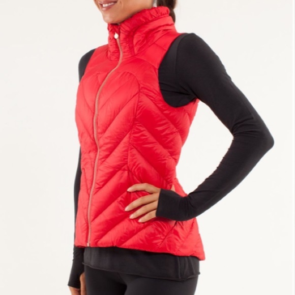 lululemon athletica Jackets & Blazers - Lululemon Down Town Down Vest in Currant Red size 8